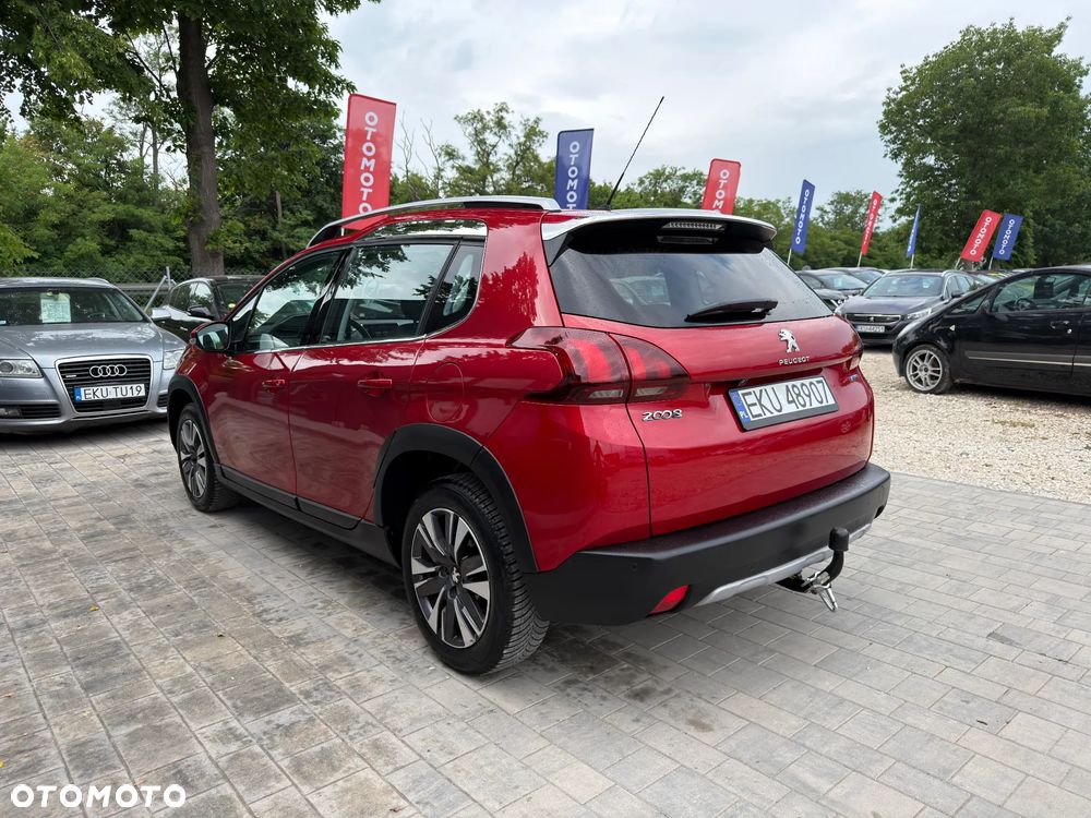 Peugeot 2008 1.2 Pure Tech GPF Allure S&S - 4