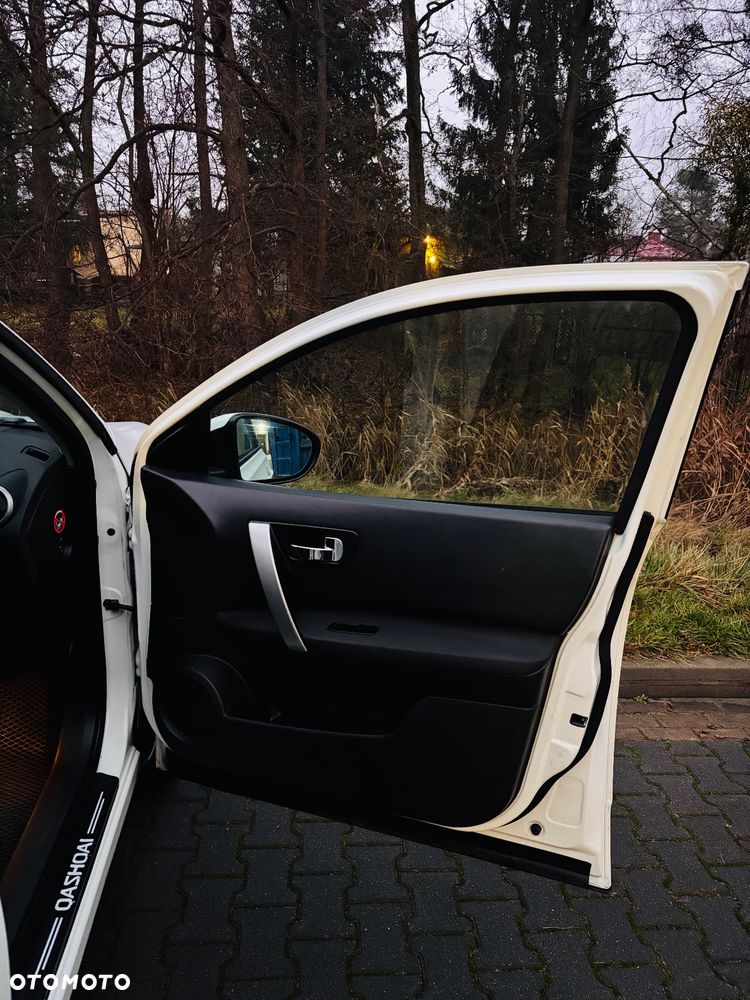 Nissan Qashqai 2.0 dCi DPF I-Way - 10