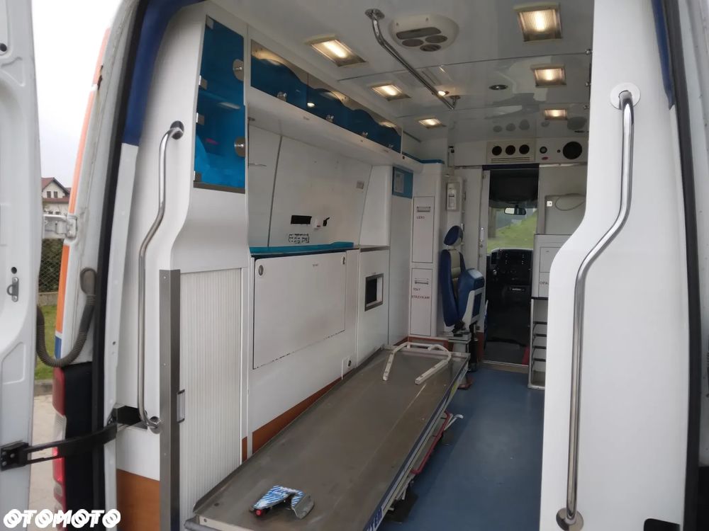 Mercedes-Benz Sprinter - 22