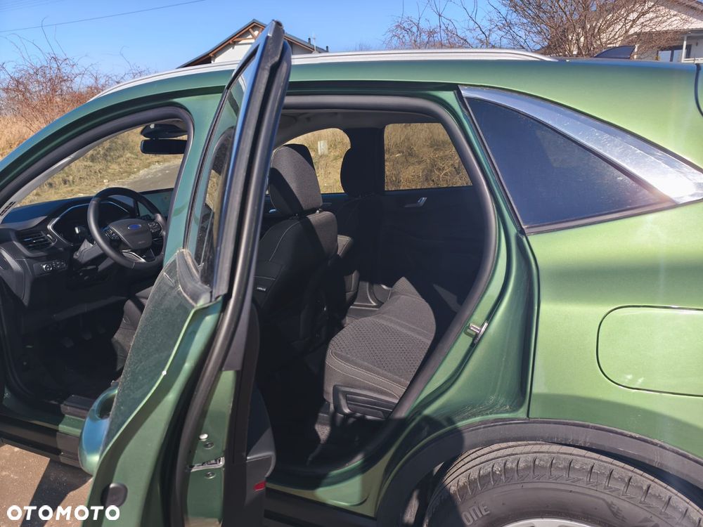 Ford Kuga 1.5 EcoBoost 2x4 Titanium - 14