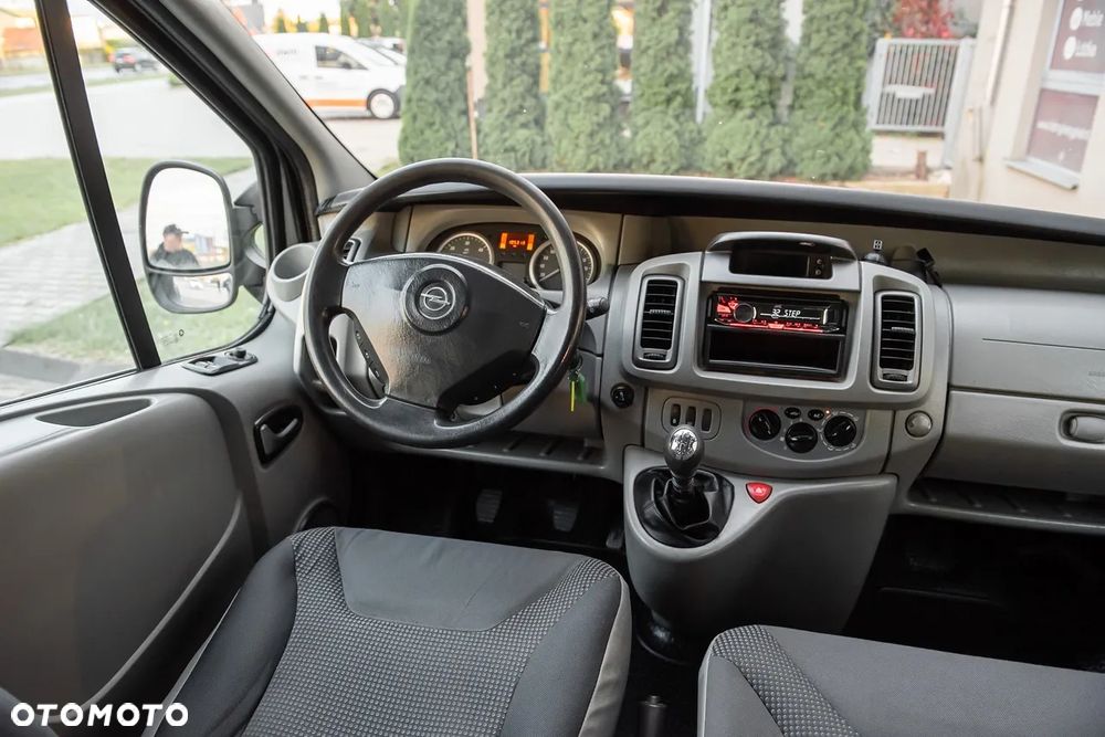 Opel Vivaro - 20