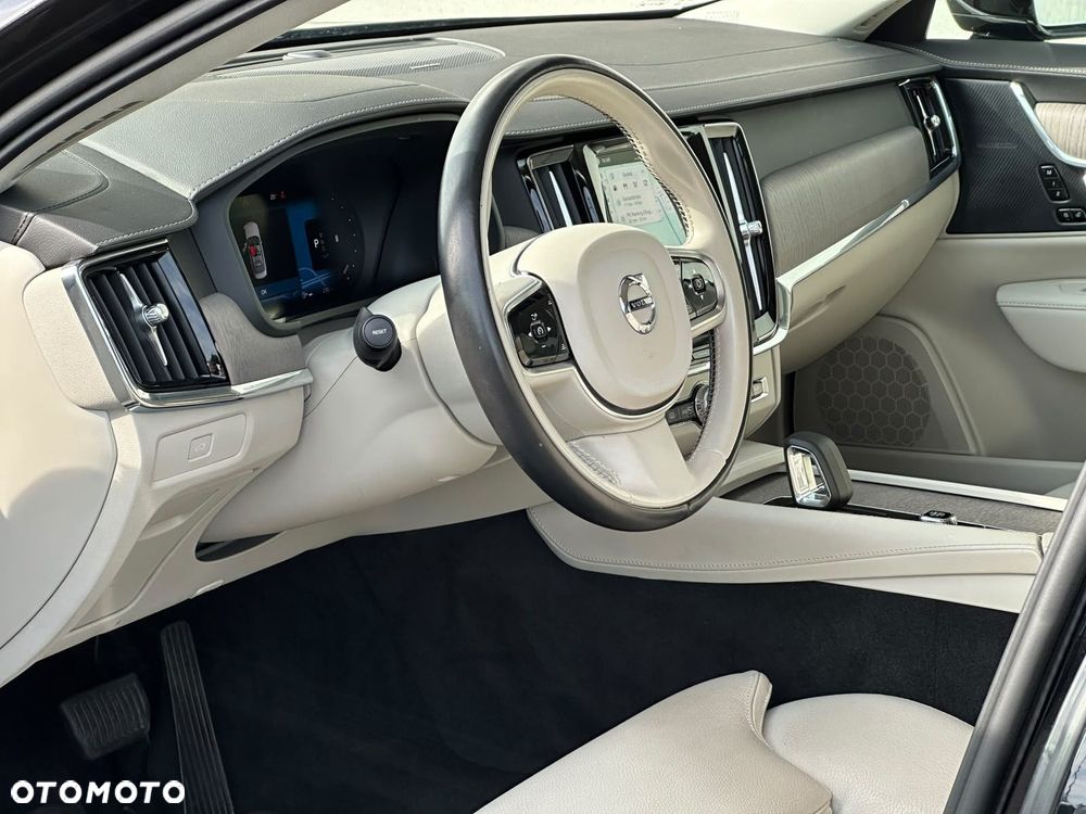 Volvo S90 - 24