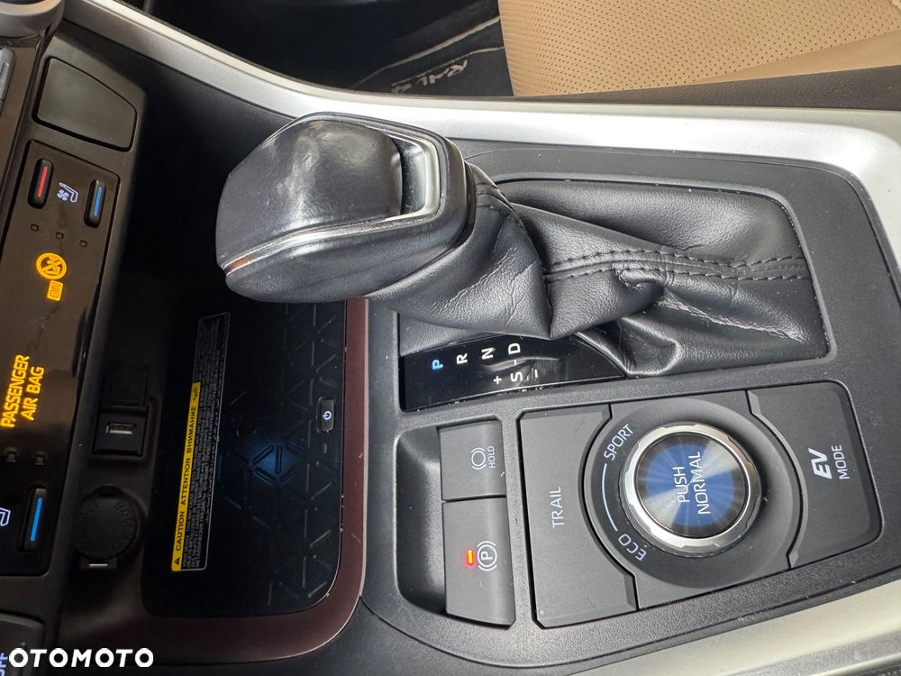 Toyota RAV4 2.5 Hybrid Executive 4x4 - 26