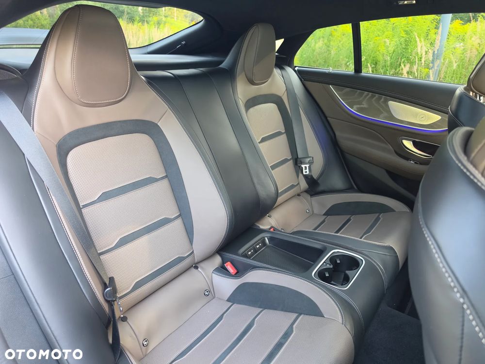 Mercedes-Benz AMG GT 53 4Matic+ 4D Speedshift TCT 9G - 26