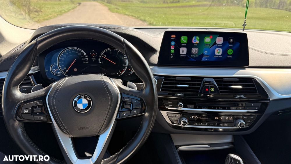 BMW Seria 5 520d AT - 13