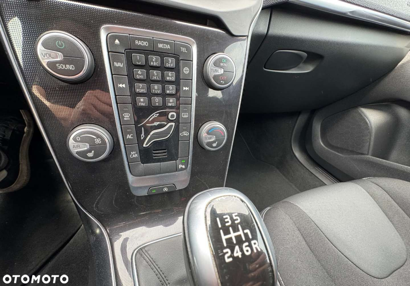 Volvo V40 - 30