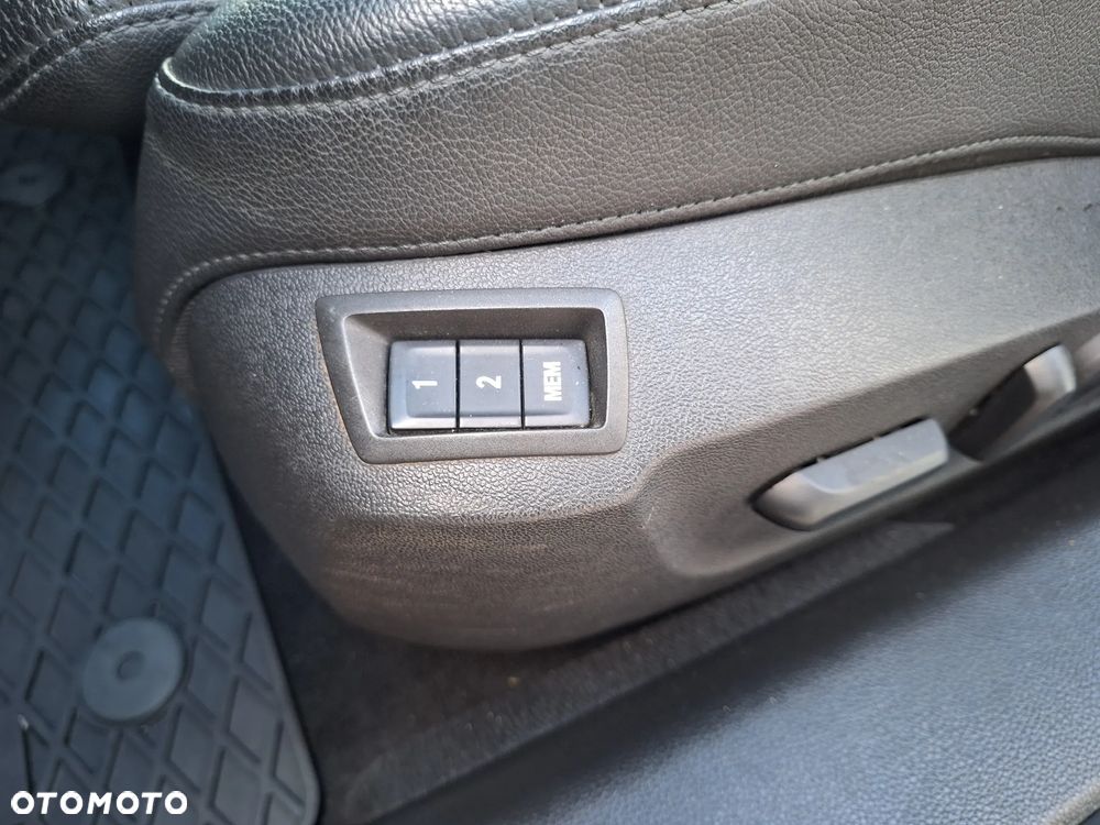 Opel Insignia 2.0 CDTI ecoFLEX Start/Stop Business Innovation - 21