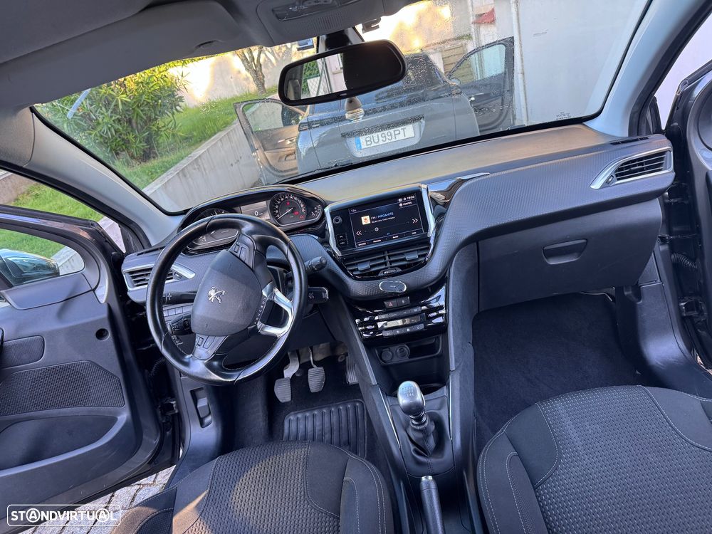 Peugeot 208 PureTech 110 Stop & Start Allure - 6