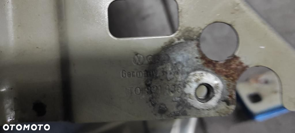 Wspornik Mocowanie Błotnika VW TOURAN CADDY PRAWY LEWY 1T0821136 1T0821135 - 3
