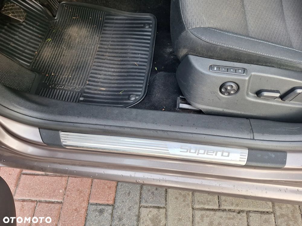 Skoda Superb 1.8 TSI Active - 15