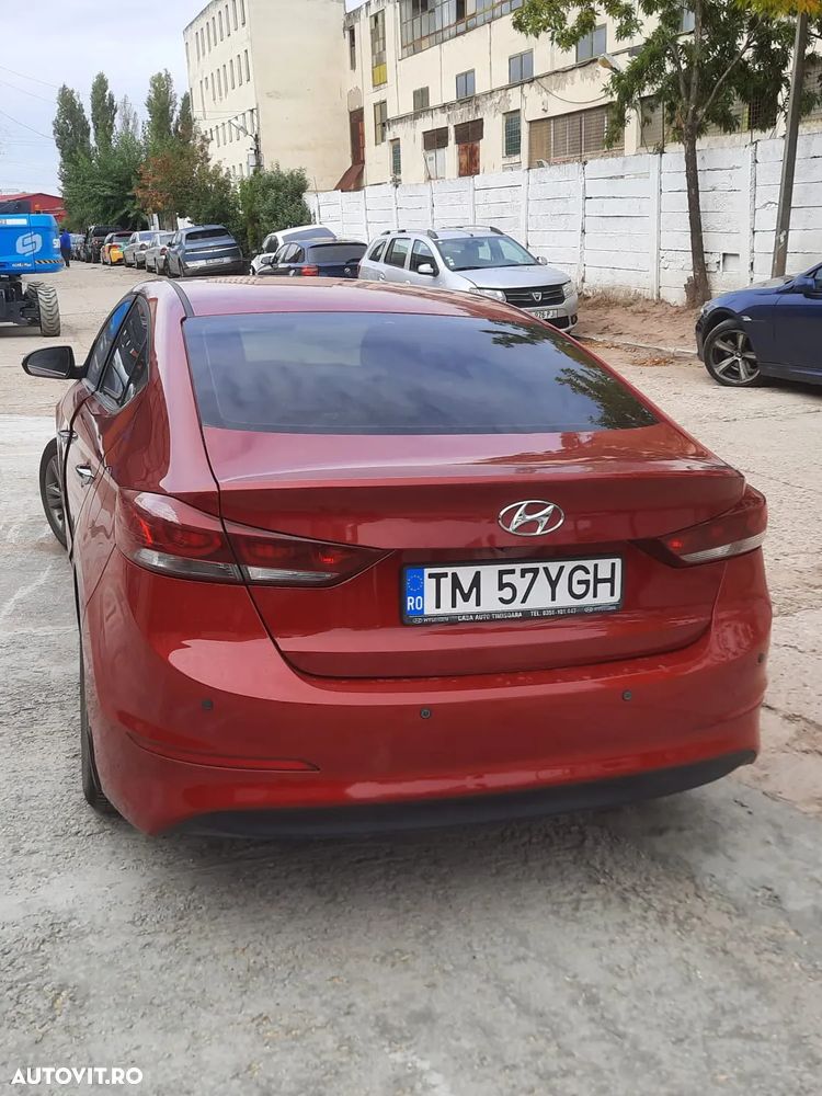 Hyundai Elantra 1.6 MPi Highway - 4