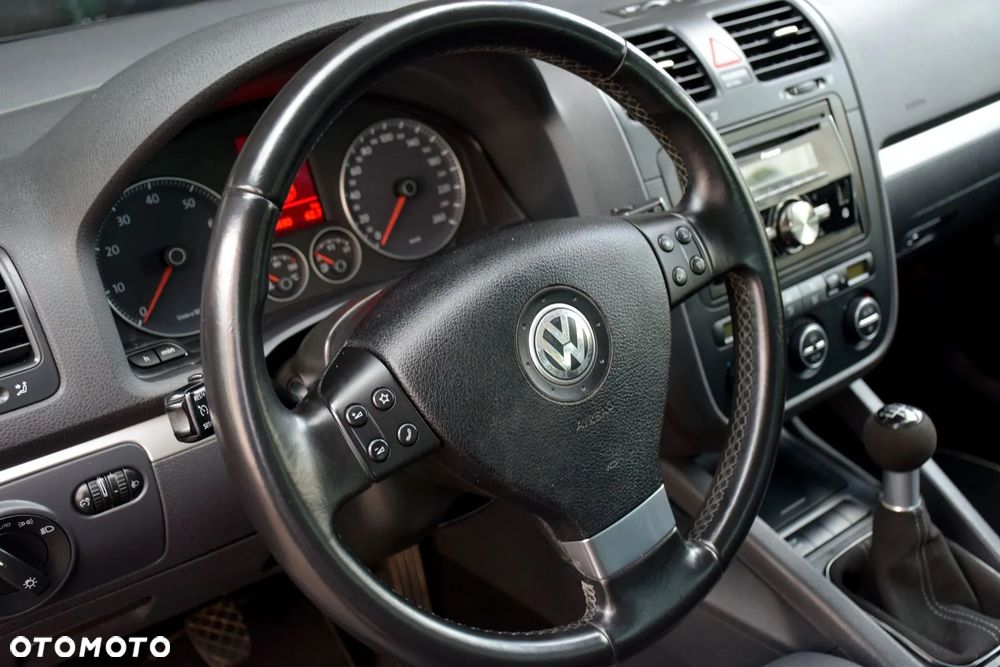 Volkswagen Golf 1.6 United - 11