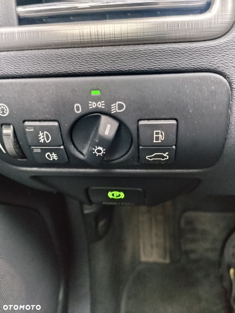 Volvo S80 2.4D Kinetic - 16