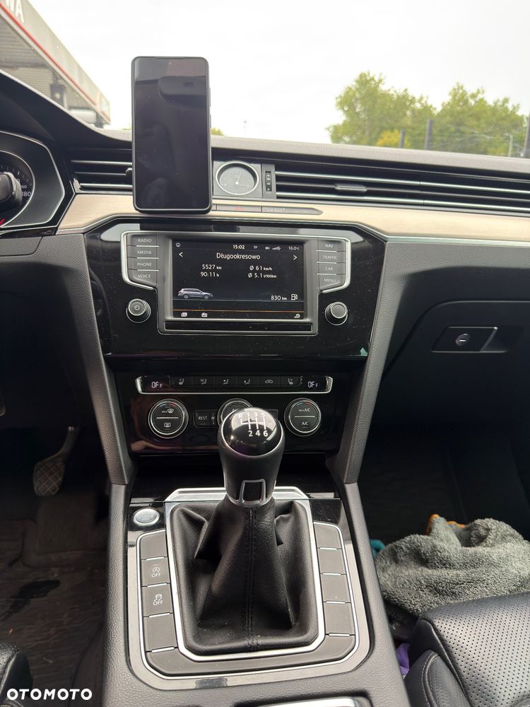 Volkswagen Passat 2.0 TDI BMT Highline - 12