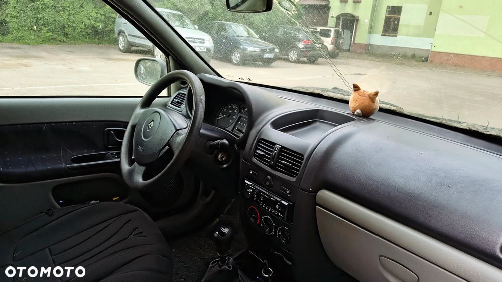 Renault Clio - 7