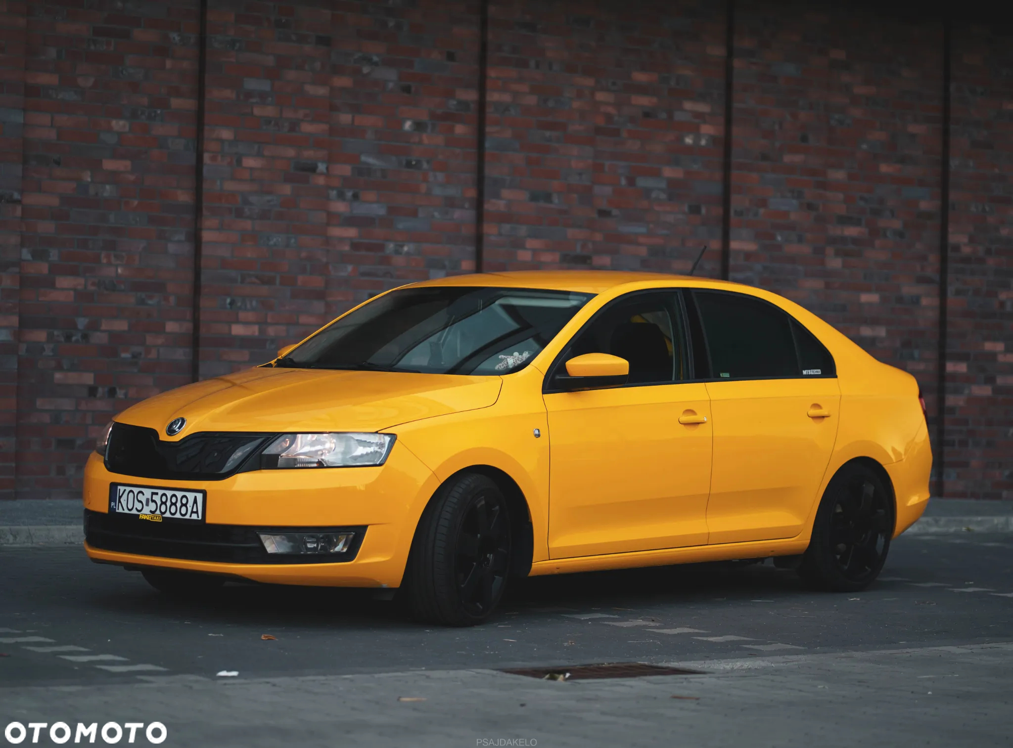 Skoda RAPID 1.6 TDI DPF Ambition Max - 4