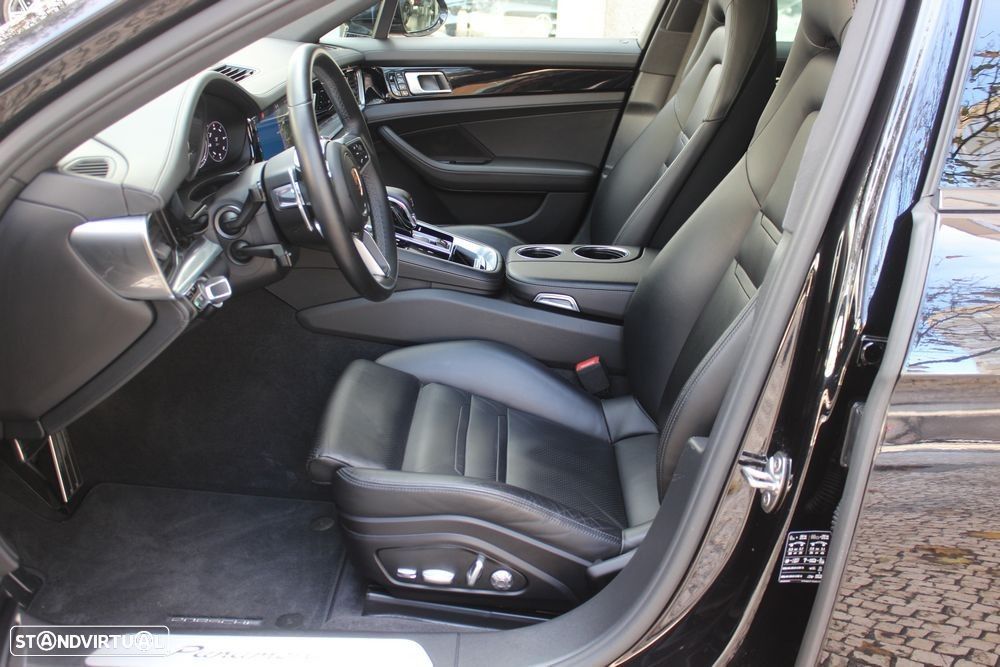 Porsche Panamera Sport Turismo 4 E-Hybrid - 21