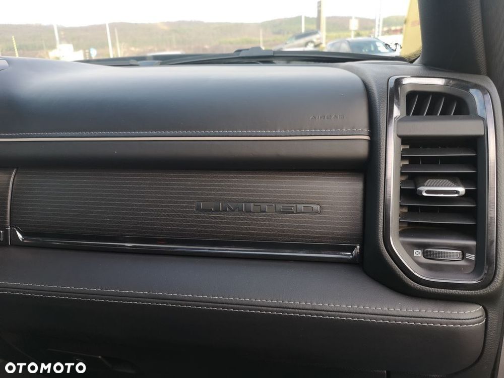 RAM 1500 - 35