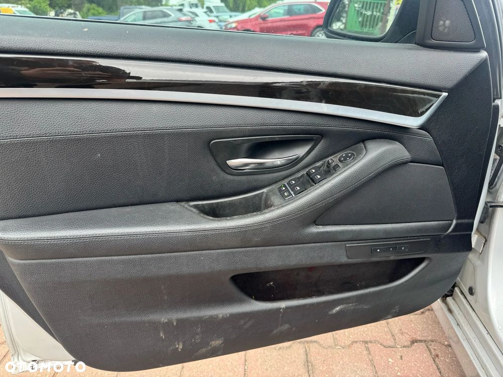 BMW Seria 5 535i - 11