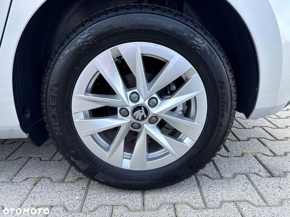 Skoda Fabia 1.0 TSI Selection DSG - 41