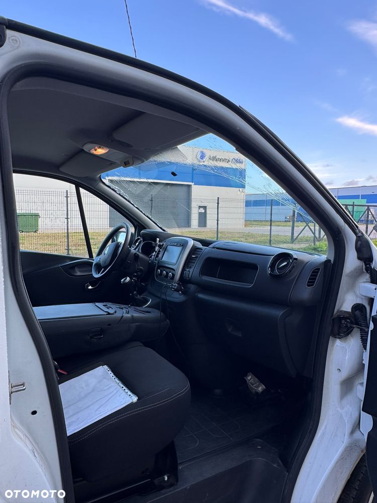Renault Trafic - 18