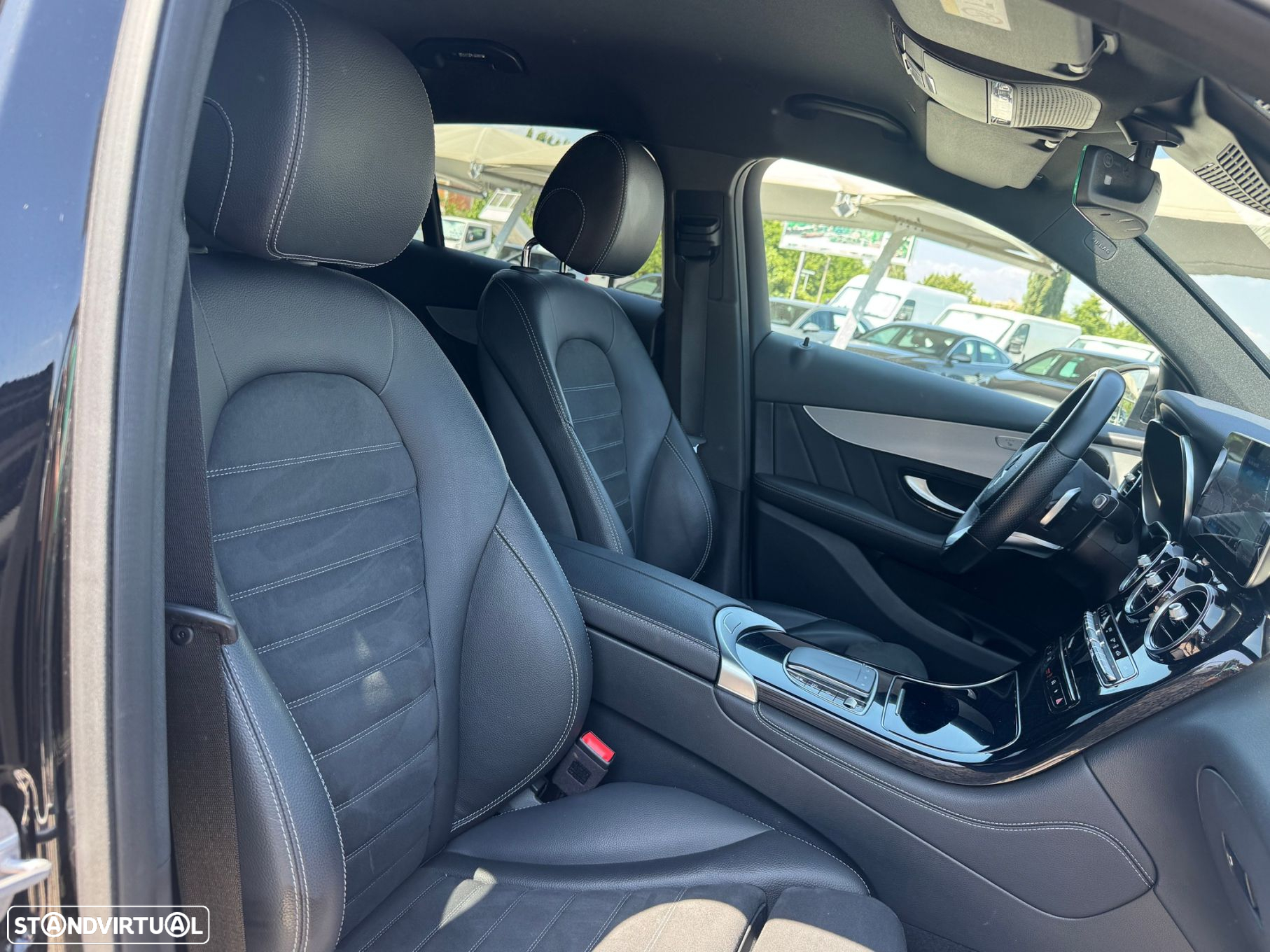 Mercedes-Benz GLC 300 - 12