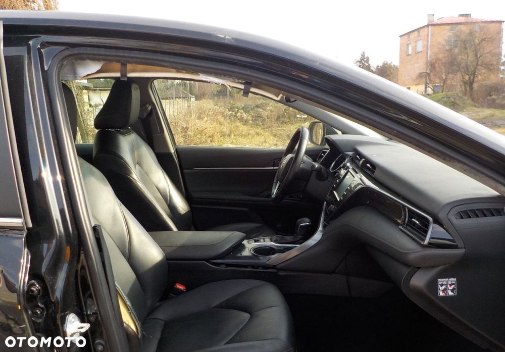 Toyota Camry - 15