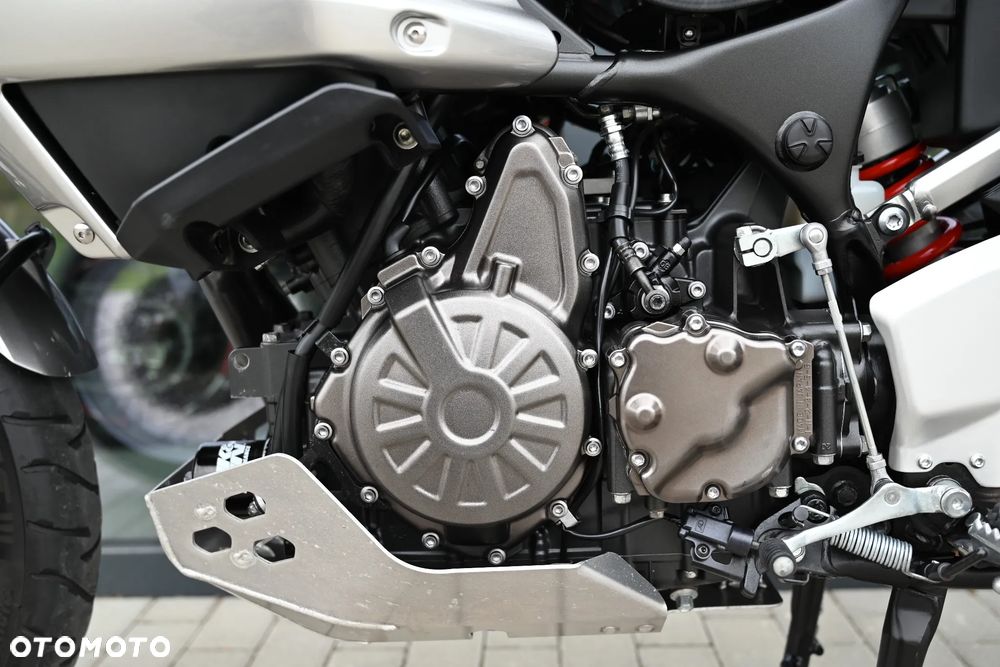 Yamaha Super Tenere - 10