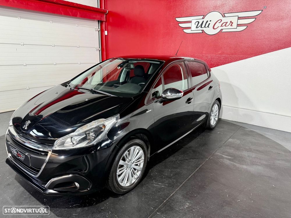 Peugeot 208 1.2 PureTech Style - 50