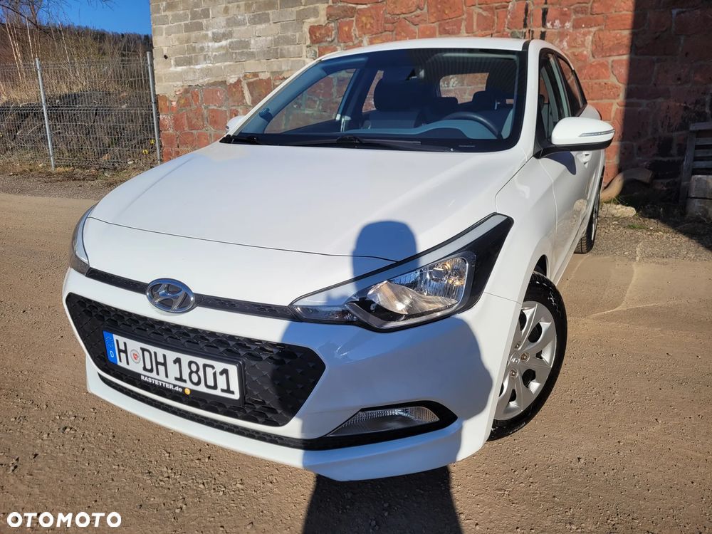 Hyundai i20 blue 1.2 Classic - 1