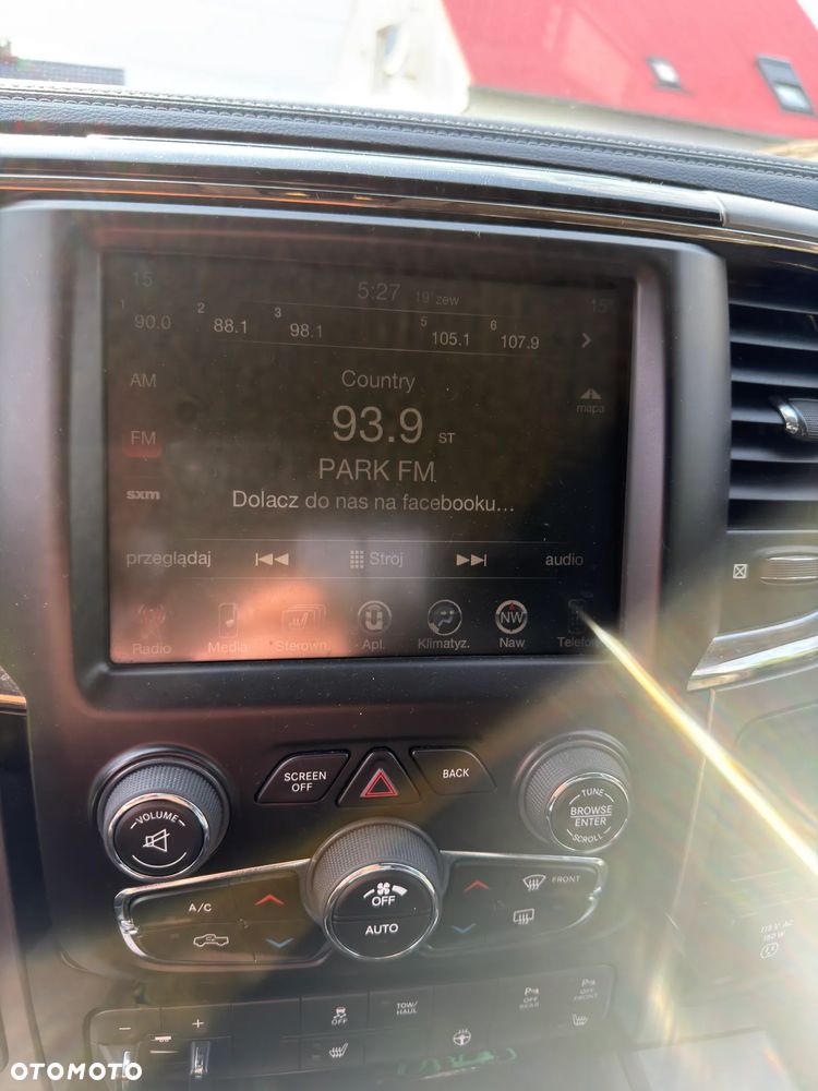 RAM 1500 - 10