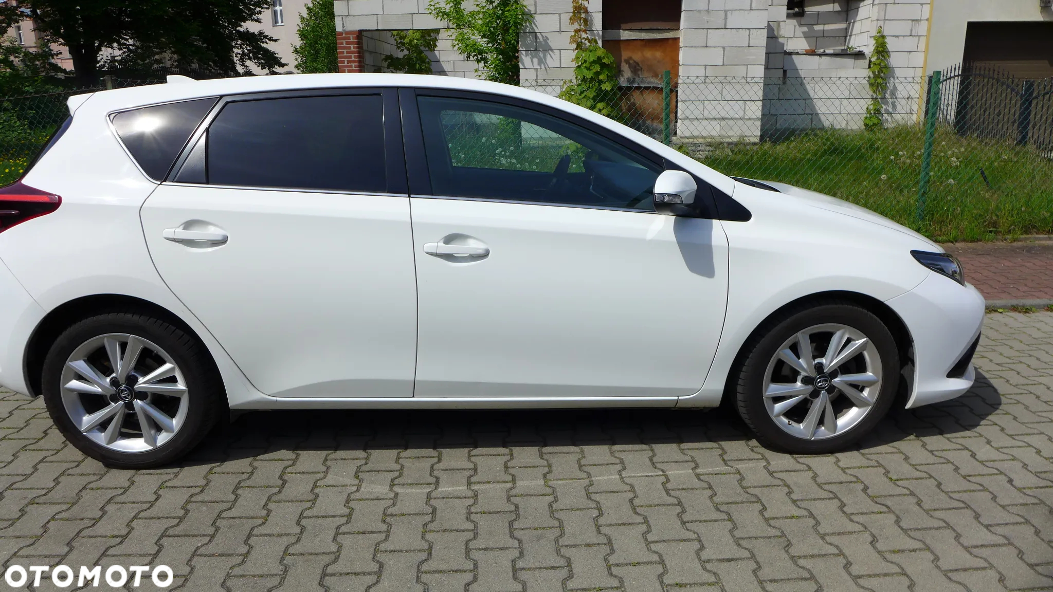 Toyota Auris 1.2 T Dynamic MS - 4