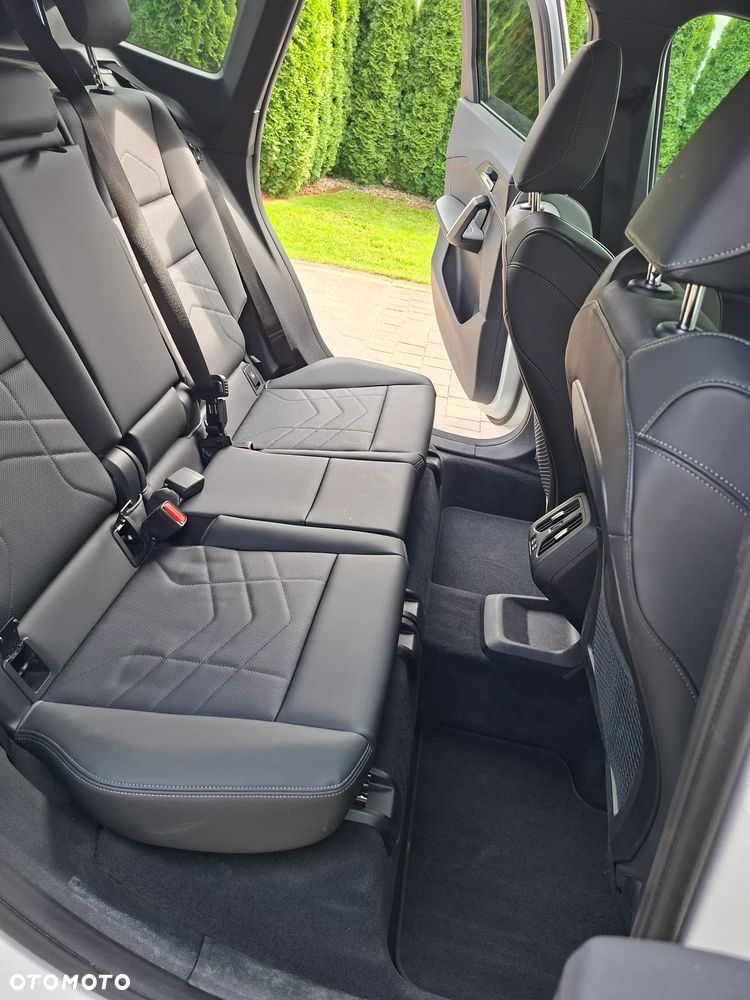 BMW X1 xDrive20d mHEV - 12