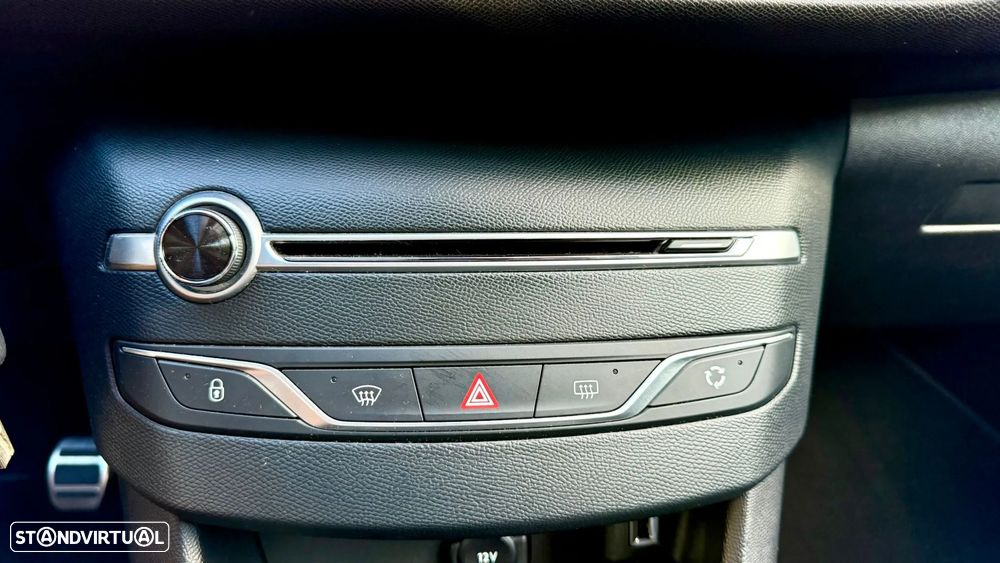 Peugeot 308 1.5 BlueHDi GT Line - 14