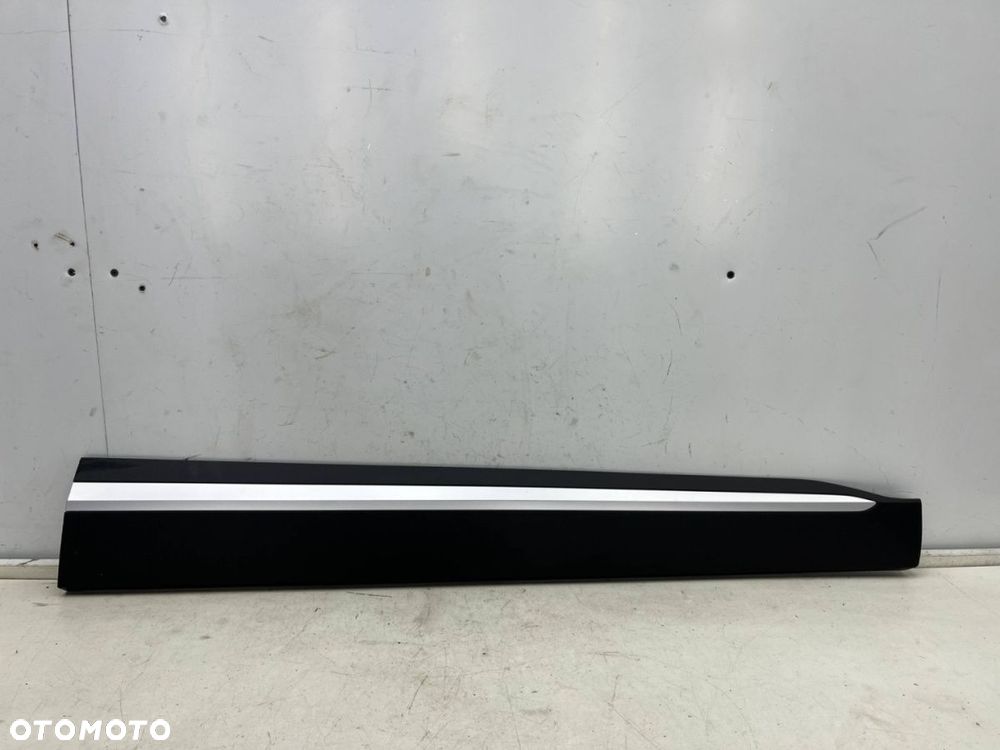 Listwa MG ZS II 24r.- prawa przednia dolna nakładka drzwi bocznych prawy przód 11410356r - 1