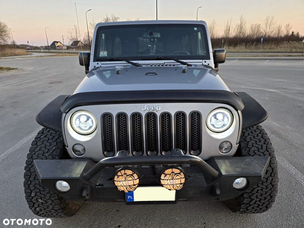 Jeep Wrangler 3.6 Unlim Sahara - 27
