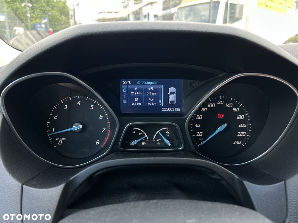 Ford Focus 1.6 EcoBoost Start-Stopp-System Titanium - 28