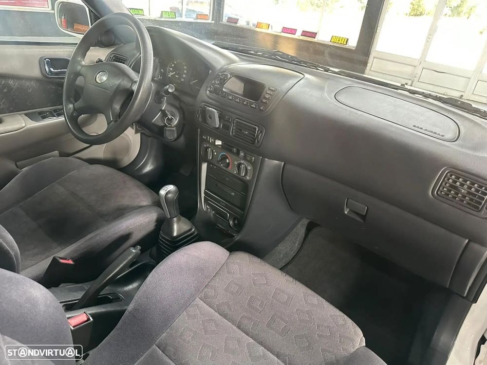 Toyota Corolla 1.4 VVT-i - 10