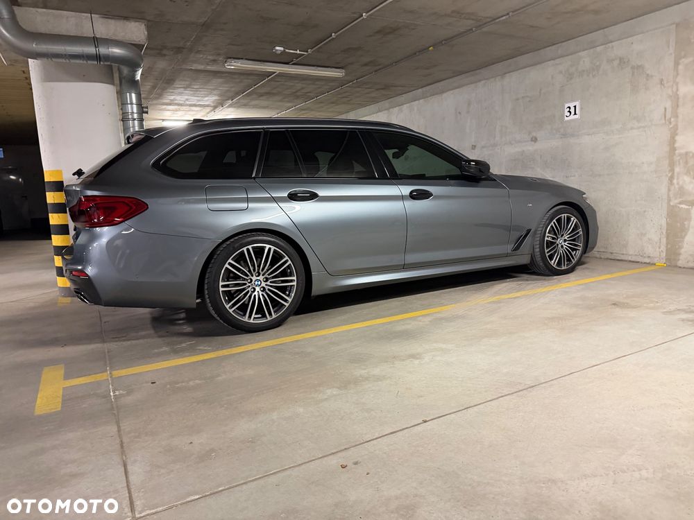 BMW Seria 5 520d xDrive M Sport sport - 24