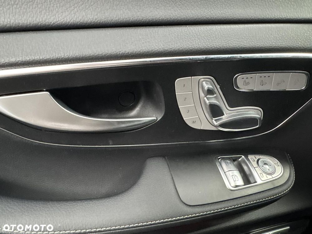 Mercedes-Benz Klasa V 300 d 4-Matic 9G-Tronic Avantgarde (d³ugi) - 13