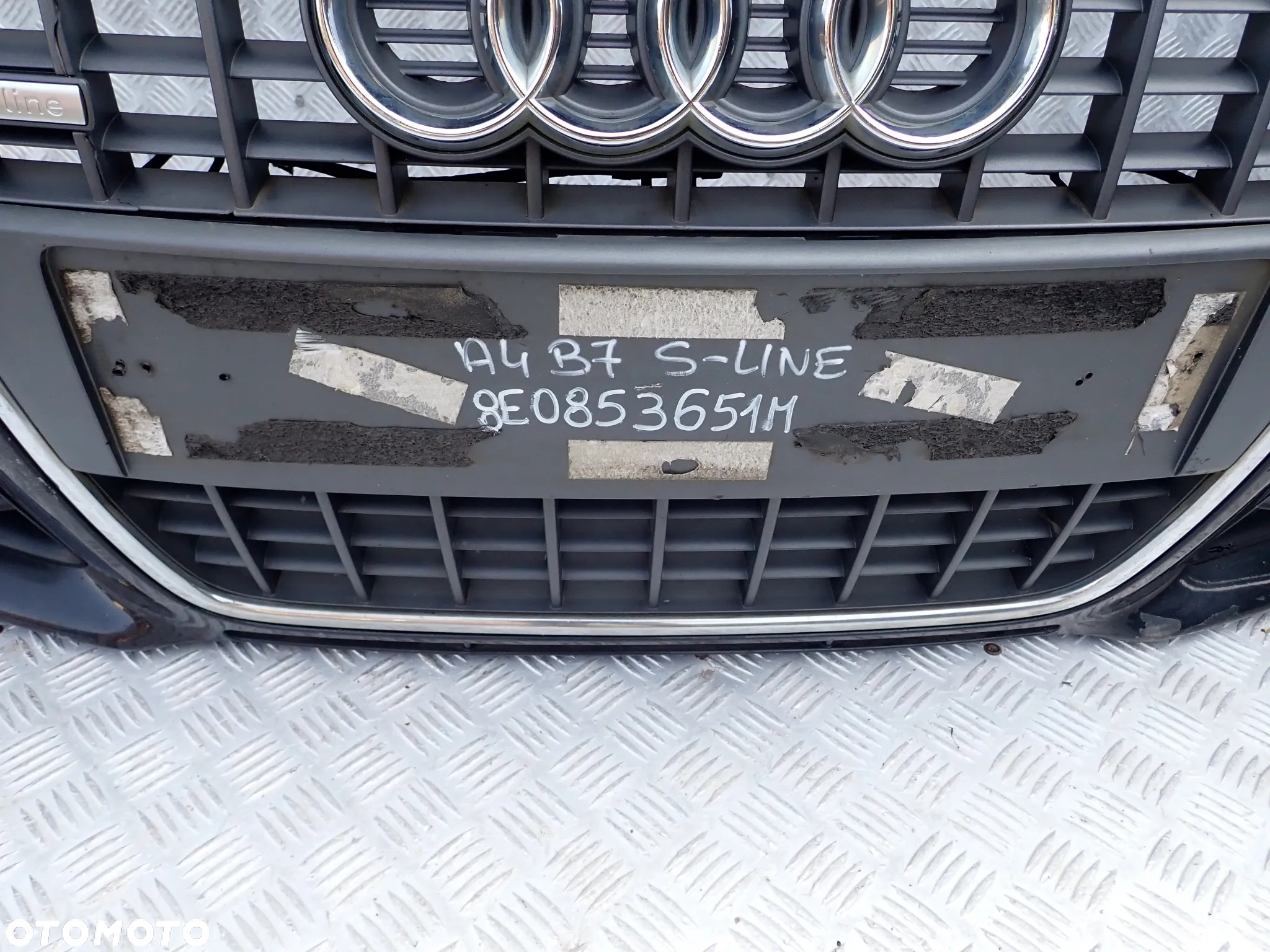 ZDERZAK PRZÓD AUDI A4 B7 S-LINE  8E0853651M - 2