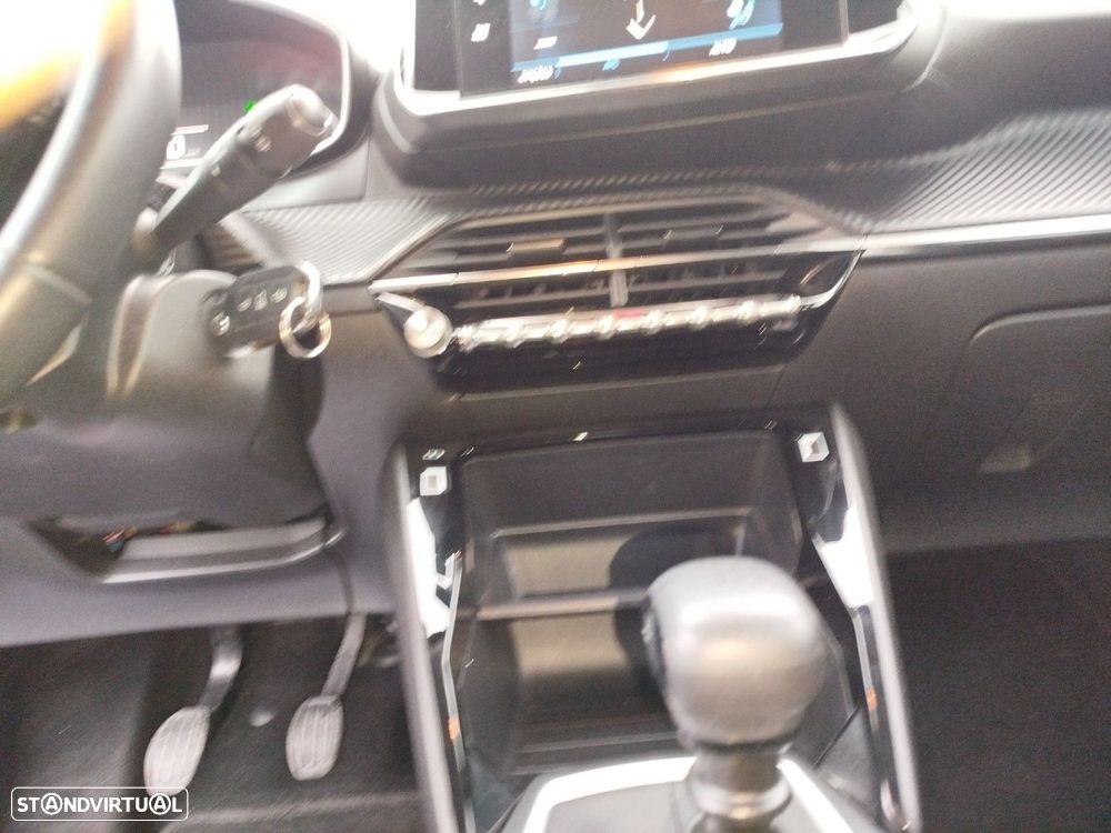 Peugeot 2008 1.2 PureTech Active Pack - 11