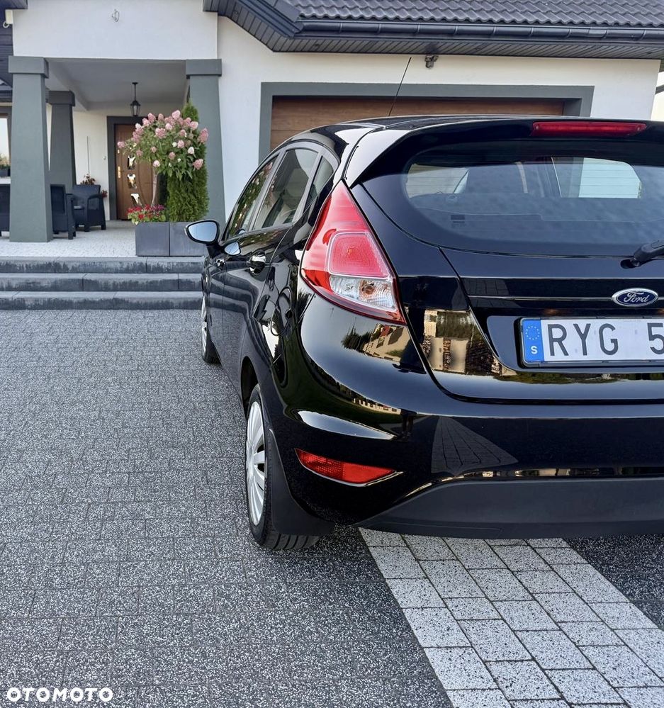Ford Fiesta - 12