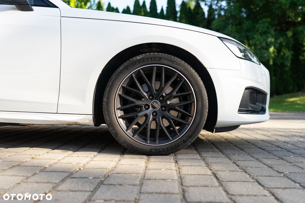 Audi A4 Avant - 11