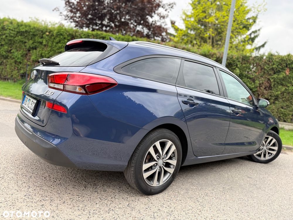 Hyundai i30 1.4 Premium - 4