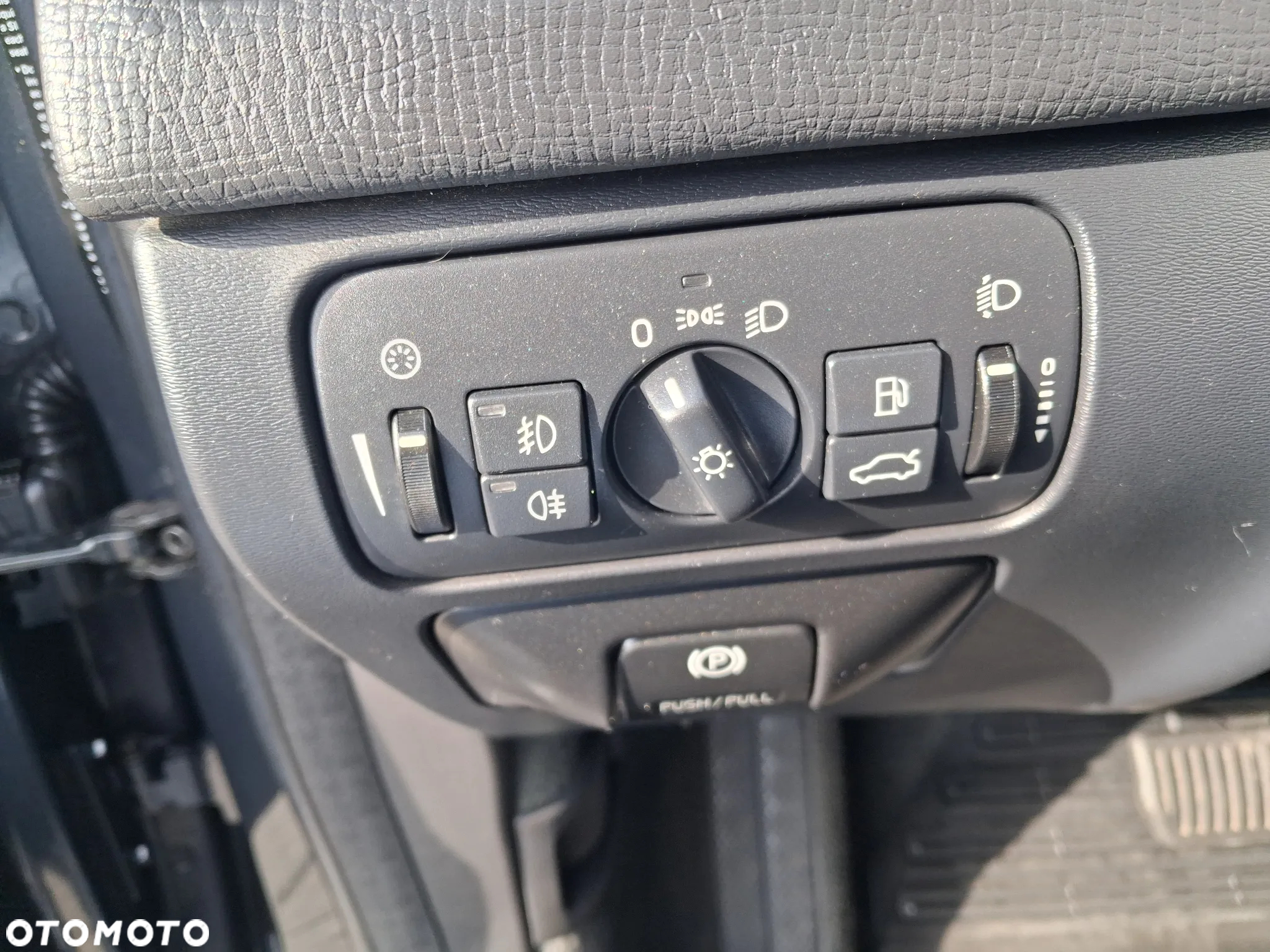 Volvo XC 60 2.4D - 8