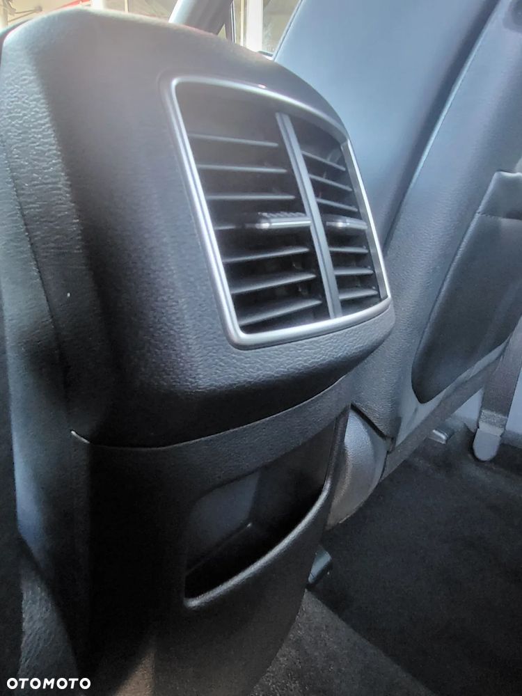 Kia Sportage 1.6 T-GDI HEV Anniversary 2WD - 13