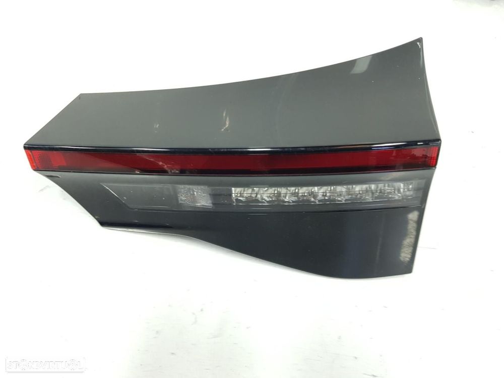 FAROLIM TRASEIRO DIREITO INTERIOR TOYOTA YARIS XP13 - 1