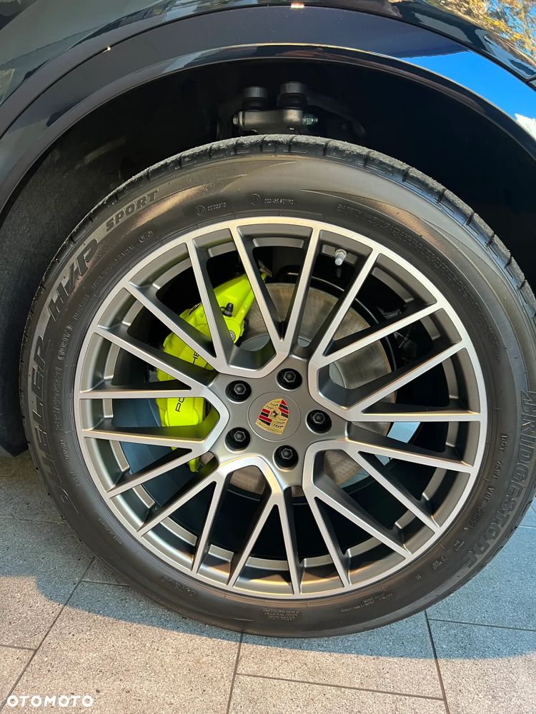 Porsche Cayenne E-Hybrid Platinum Edition - 14