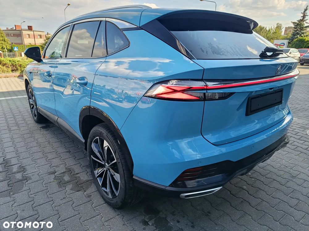 MG HS 1.5 T-GDI Excite DCT - 3